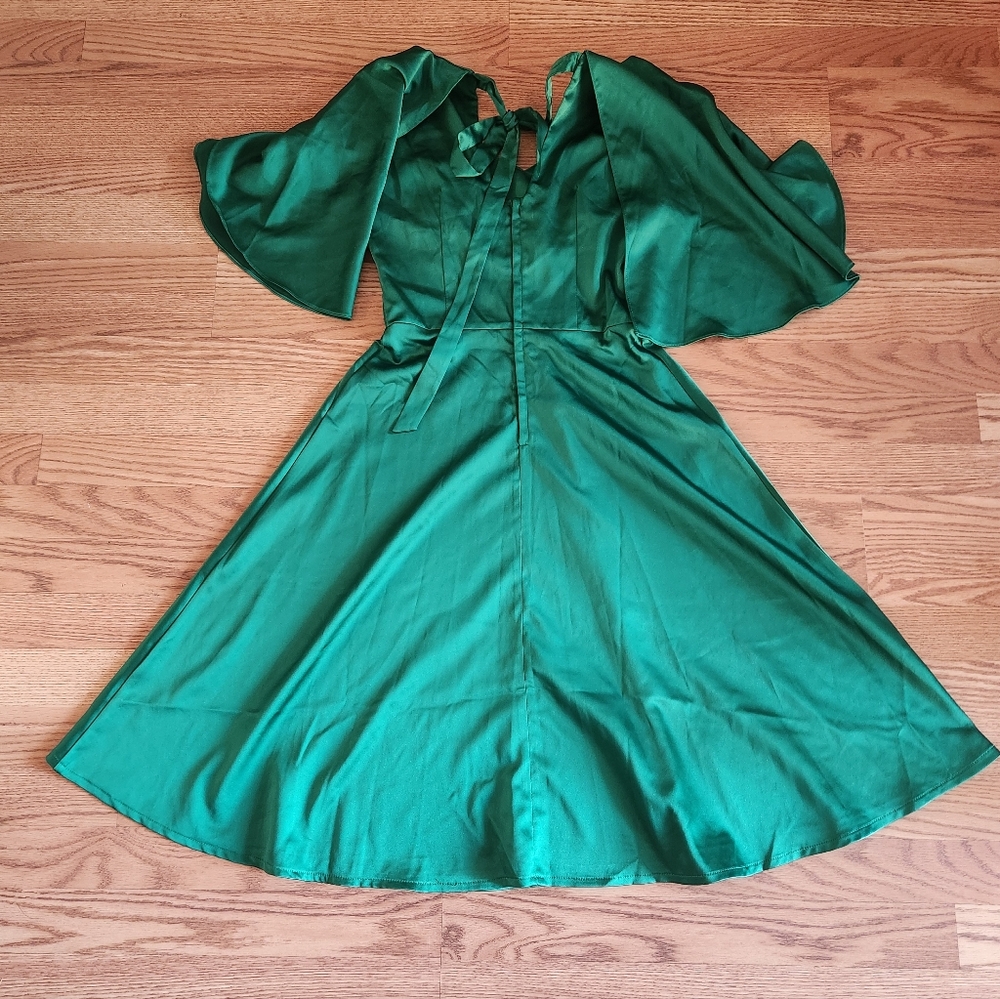 NWT Voodoo Vixen Elegant Green Dress, Size M - Picture 5 of 10